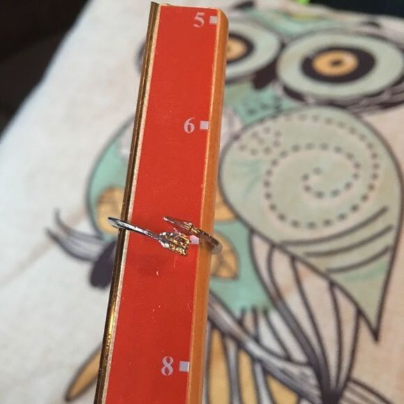 Arrow Ring  - Picture 4 of 4